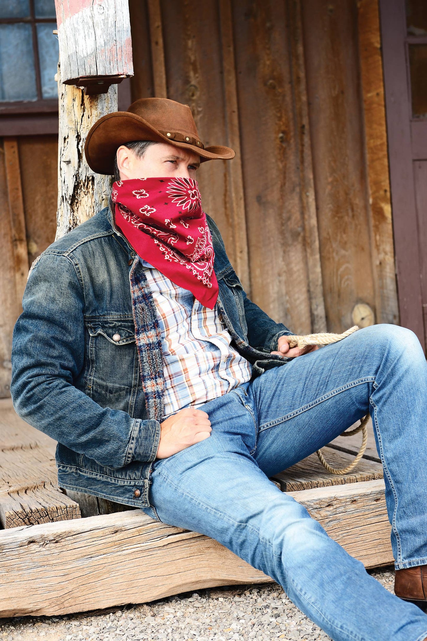 Bandanna - 22" MADE IN USA - Red Paisley